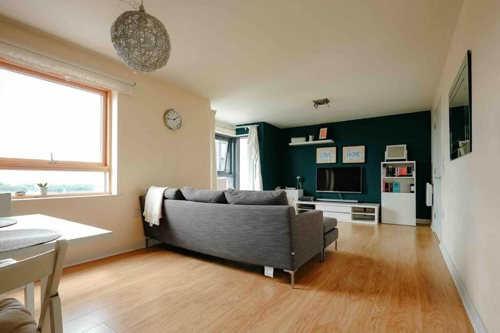 Luxurious Floor 2 Bedroom By Westfield And Abba! Appartamento